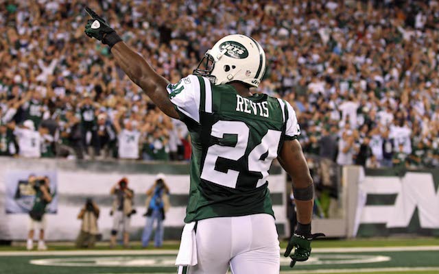 http://cbssports.com/images/blogs/2015_NFL_Free_Agency_Darrelle_Revis_Jets_Rumors_Contract.jpg
