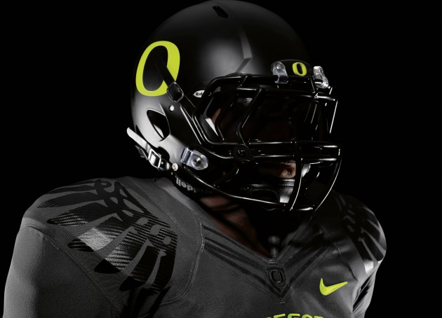 New_Oregon_Nike_Pro_Combat_Uniforms_Top_Half.jpg