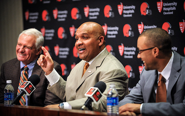 What will the Browns do with the No. 2 pick? (USATSI)