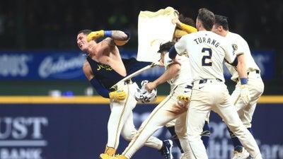 Highlights: Yankees at Brewers