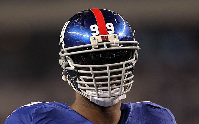 Chris Canty had medical clearance  last season to wear his non-conforming face mask. (USATSI)