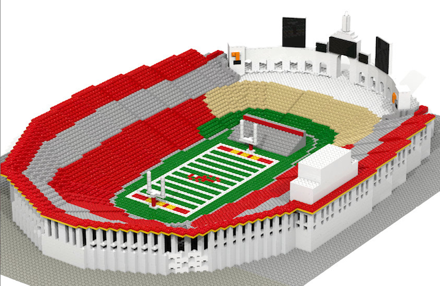 Let Kabelbane spørge PHOTOS: You can buy stadium replicas made from Legos - CBSSports.com